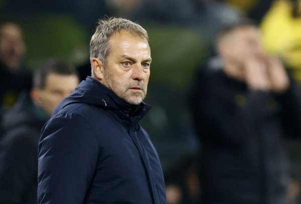 不如客岁同时！每体：巴萨全队多半感到比客岁更疲顿，弗里克担忧