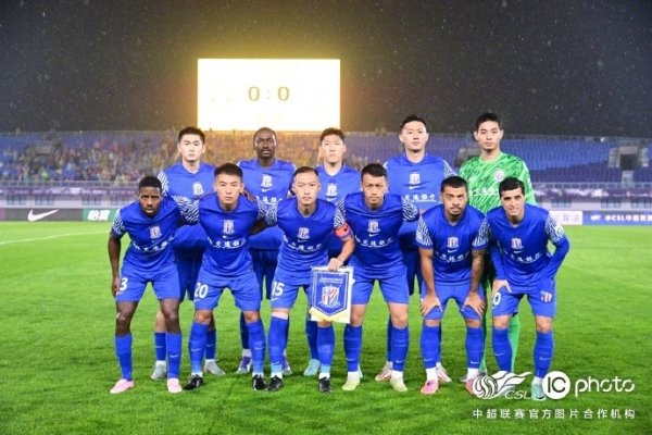 北京时间10月17日20:00，中超联赛第21轮，上海申花客场2-1获胜