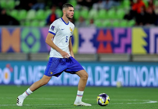 皆祖的但愿🌟皆达内小女儿世青赛6场全首发 身价10万法国铁主力