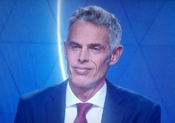 意甲裁判相助弘扬东谈主：米兰2-1佛罗伦萨的点球不该判，以后会幸免