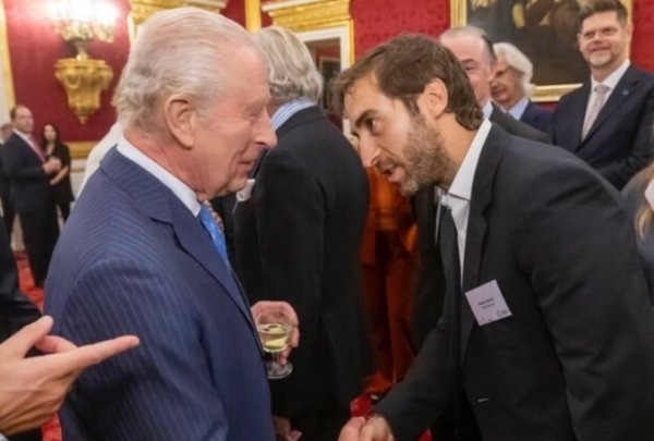 钞票高达百亿镑！太阳报：阿森纳旧将弗拉米尼从商，钞票超克伦克