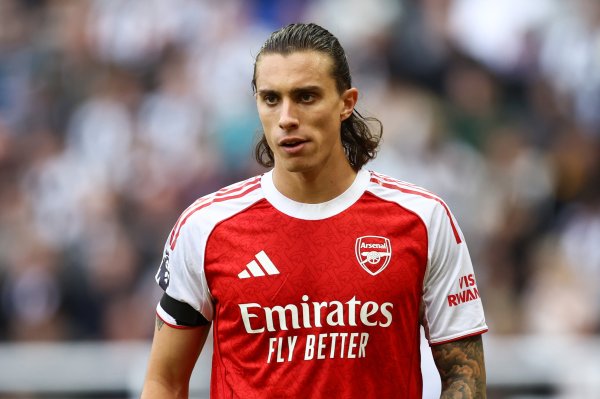 卡拉菲奥里：能伸能缩不是因为我可爱，而是因为塔帅条目我这样作念