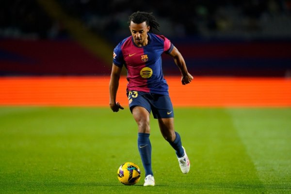 每体：孔德仍有可能进巴萨国家德比名单，今天将进行测试