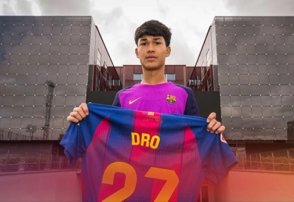 17岁完成巴萨正赛首秀！德罗：那次经验唯一无二，我十分抖擞