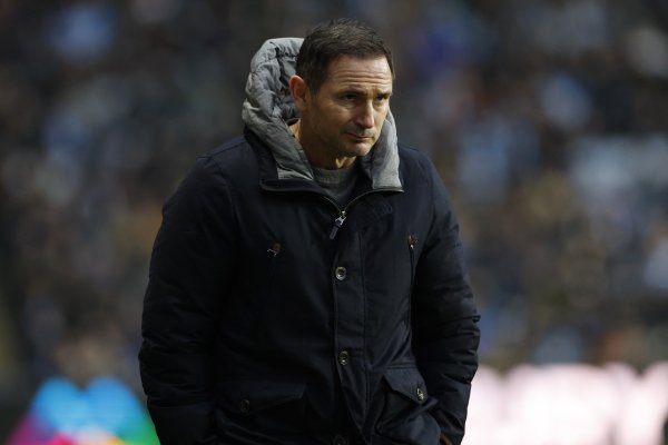 兰帕德麾下考文垂遭受本赛季联赛首败，英冠开局12场不败被撤销