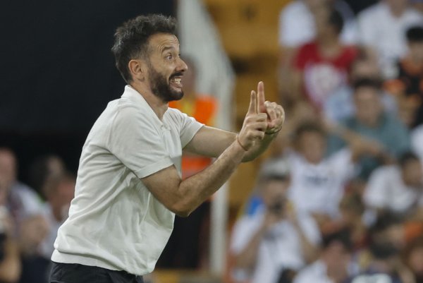 瓦伦主帅：上半场咱们果真没出半场 在边路受到了皇马很大的压力