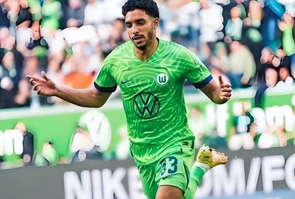 颜骏凌多年的素愿完成! 跟曼联传说同框亮相, 第一技艺交换球衣