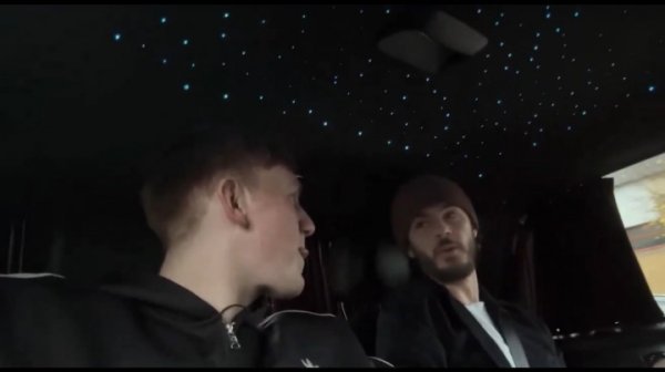 亦然儿魔梦👀麦迪逊：早年穿曼联球衣像片？我从小是曼联球迷