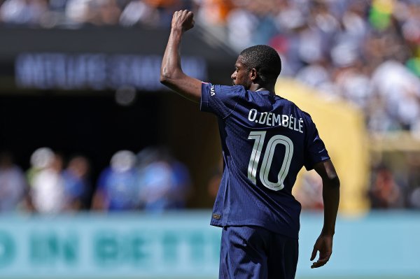 苏博蒂奇：多特时辰的登贝莱终点横暴，他的假手脚让东说念主难以估计