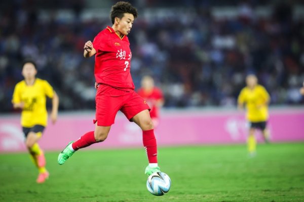 王霜赛后喊话年青队员：你们还有下一届！尽力担起湖北重负！