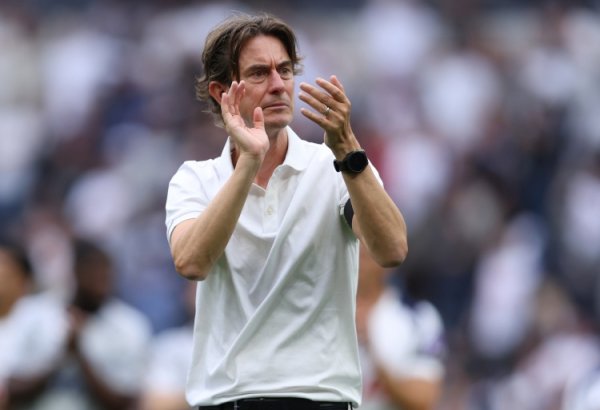 如何破解枪手定位球战术？弗兰克：采用三中卫是正确的选择