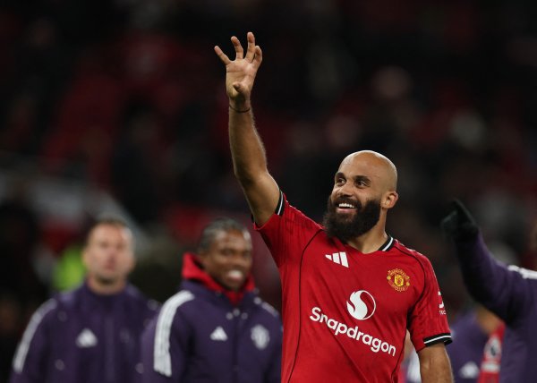 姆伯莫奇迹生存于今9次对阵埃弗顿0球0助，战绩2胜3平4负