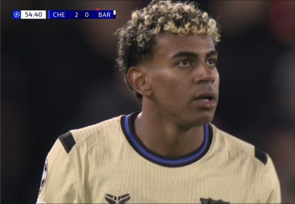 导播太懂了👀埃斯特旺精彩一条龙之后，镜头坐窝给到亚马尔特写