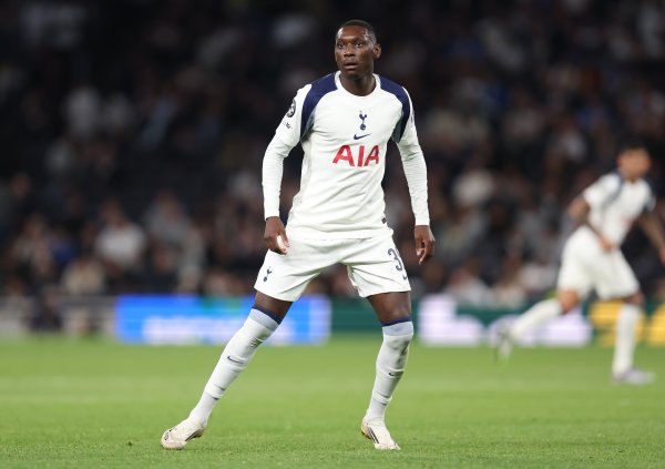 反戈一击！穆阿尼活命面临巴黎平直参与5球，是各敌手最多