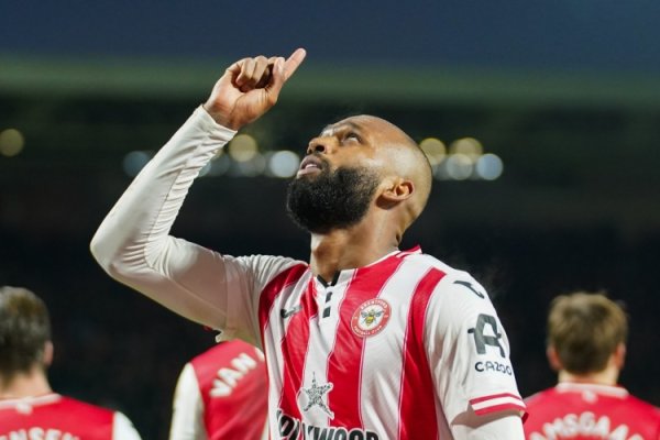 伊戈尔·蒂亚戈13轮英超11球是队史最快，本赛季同期仅少于哈兰德